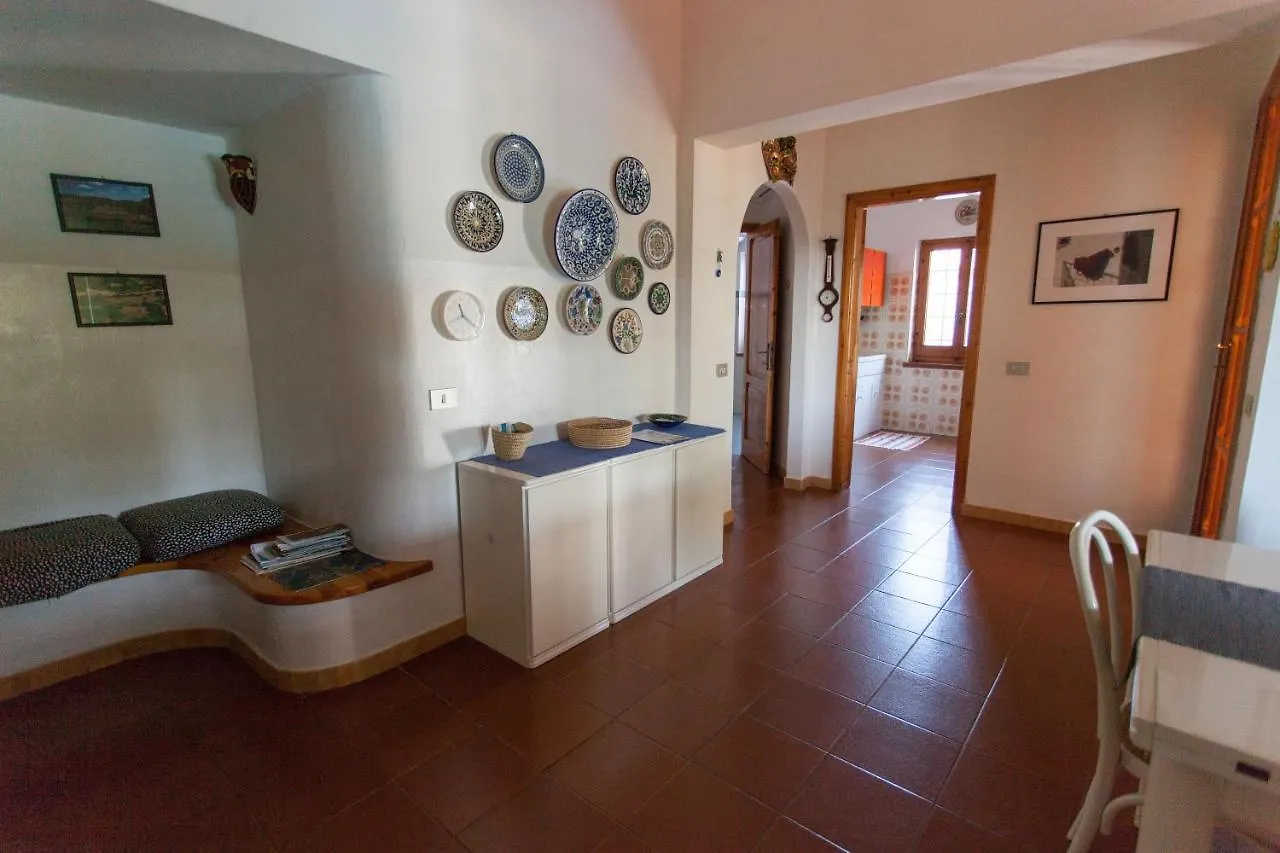 קאלאסטה Villa Paolina, Private Pool, Large Shady Patio, Bbq 0*,  איטליה